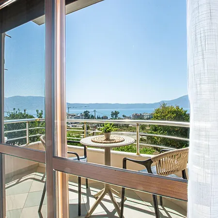 Radhima 11 - Standart Double With Sea View Vlorë